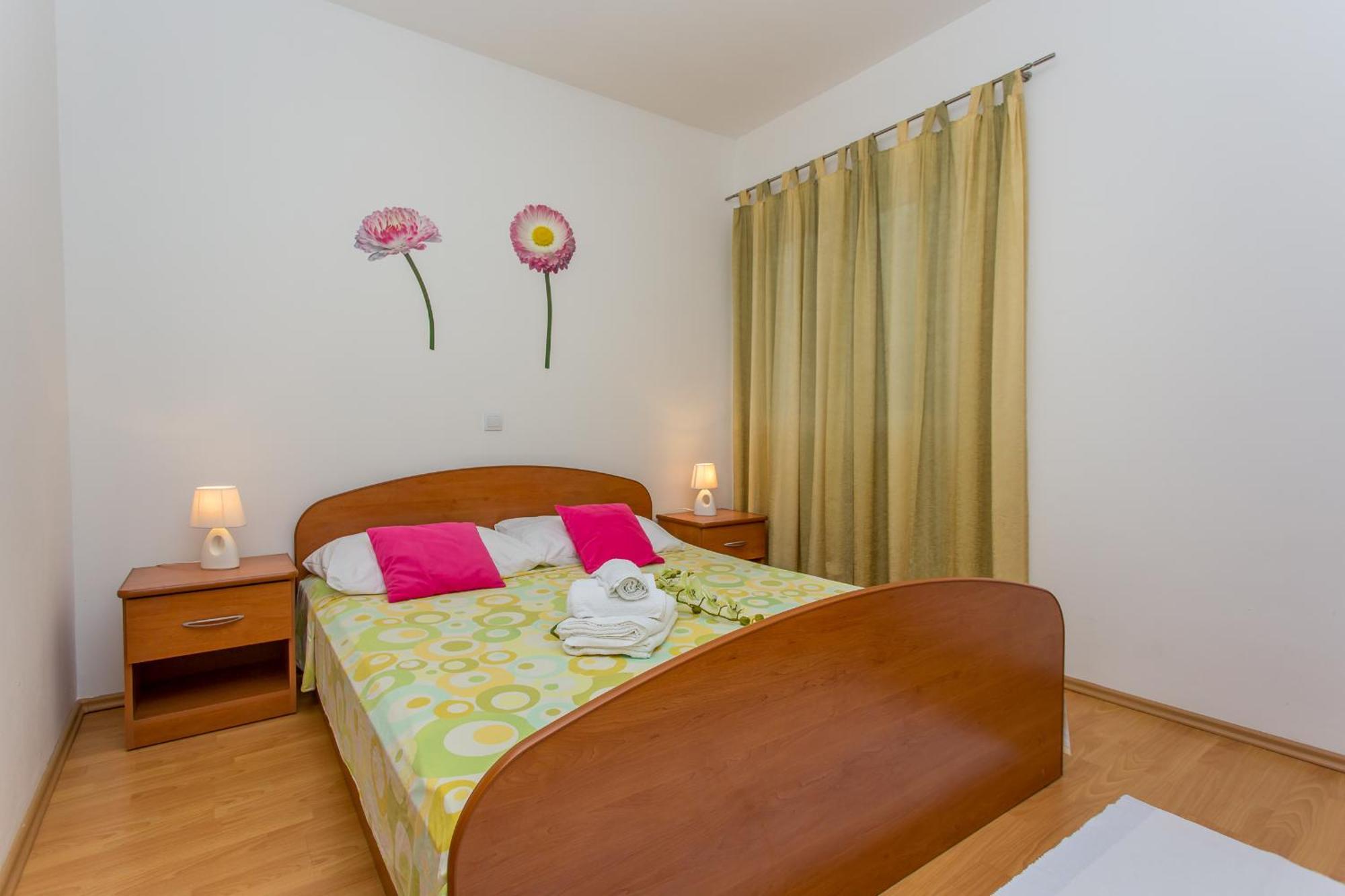 Apartments Grepo Sljeme 마카르스카 객실 사진