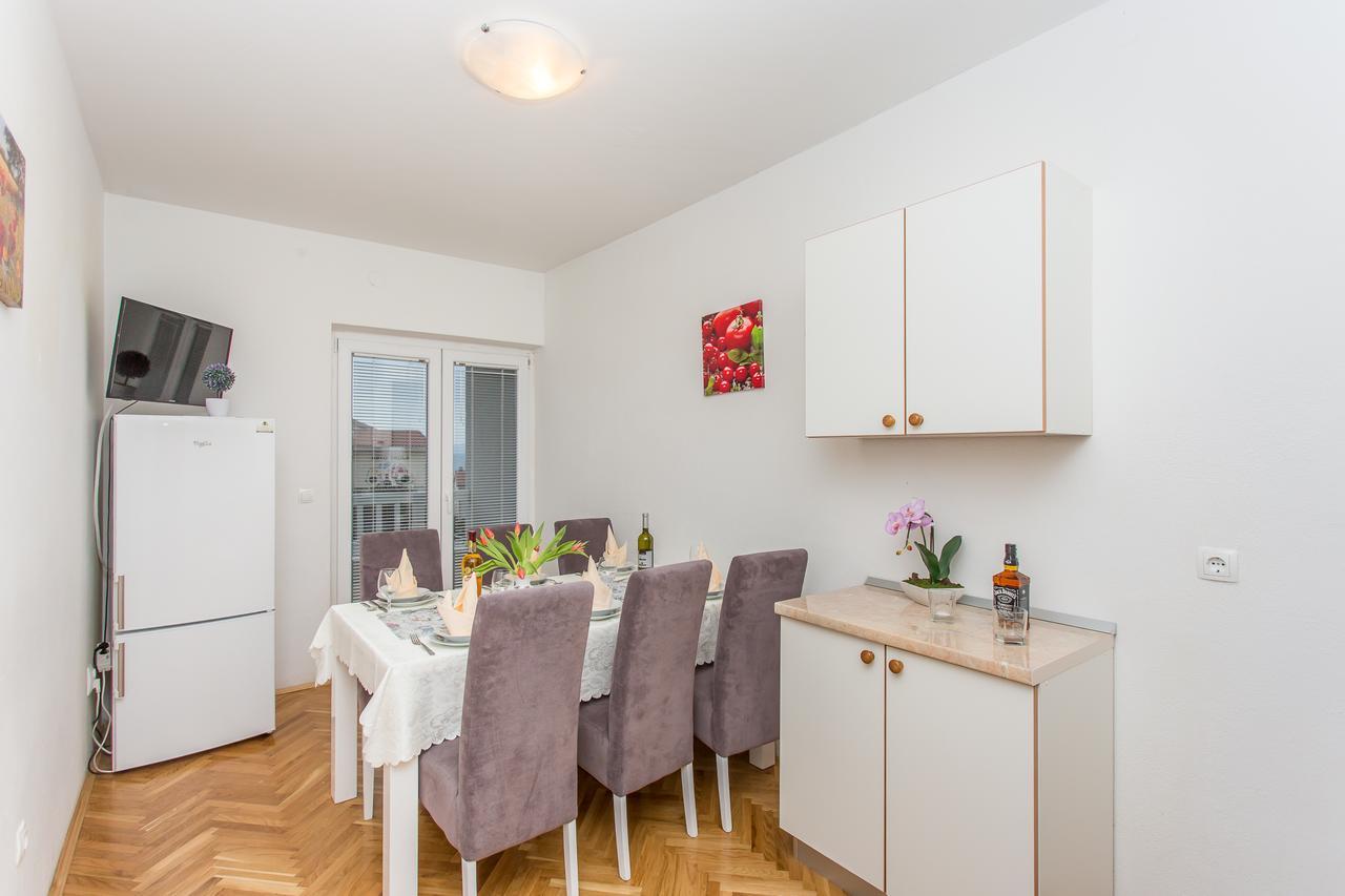 Apartments Grepo Sljeme 마카르스카 객실 사진